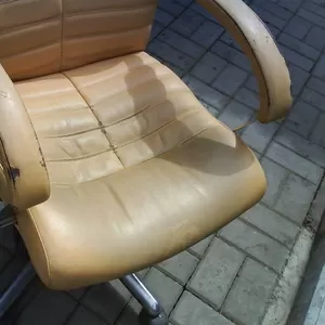 Реставрация офисного кожаного кресла