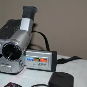 видеокамера Samsung VP-L906 