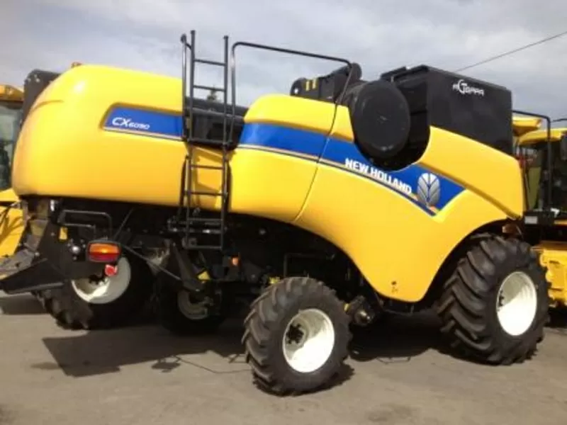 Продам комбайн New Holland CX 6090 2