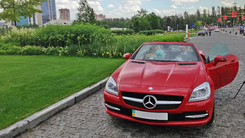 Прокат Mercedes-Benz SLK red для торжеств,  свадеб