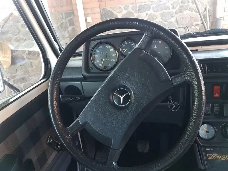 Продам Mercedes-Benz G 230  2