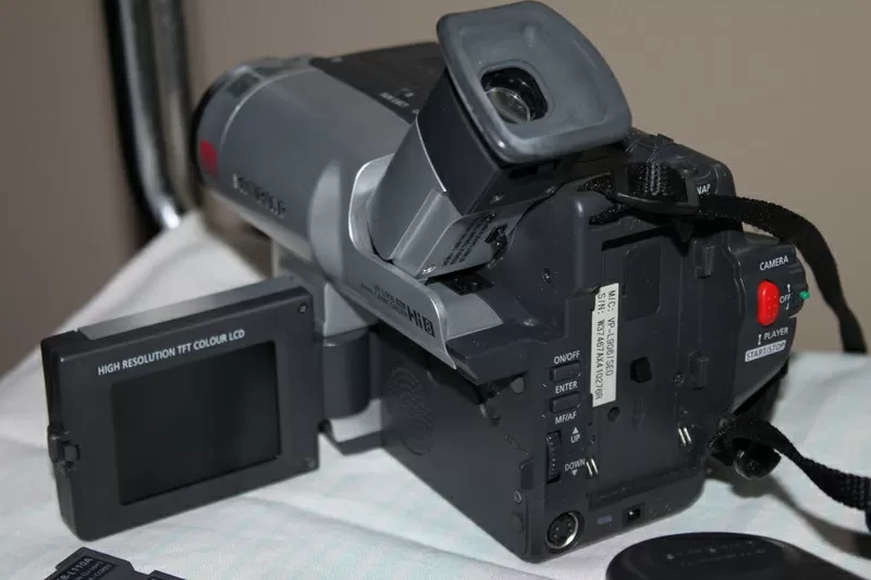 видеокамера Samsung VP-L906  3