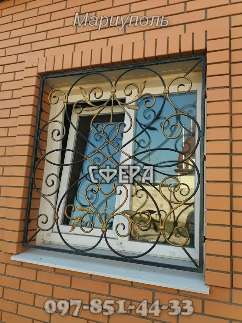 Металлические оконные решетки,  изготовление и установка решеток на окна,  художественная ковка под заказ.